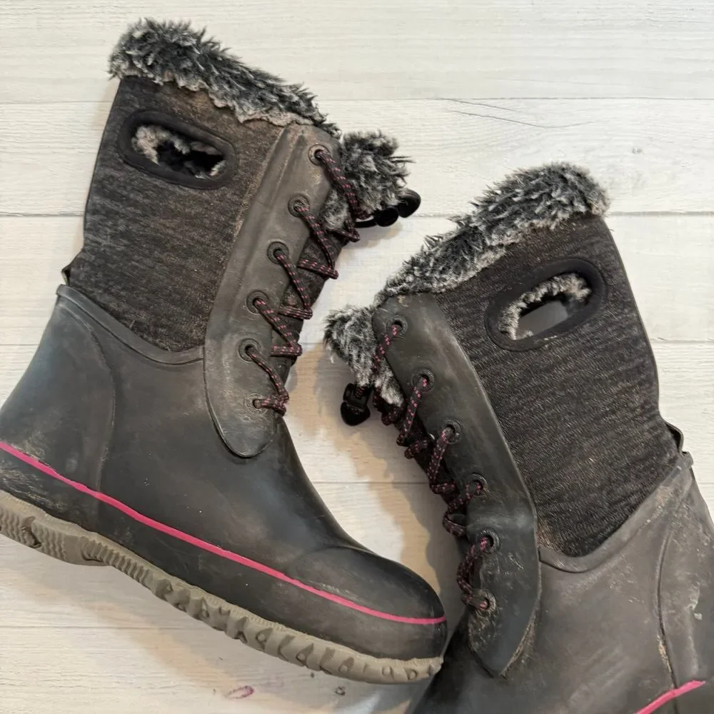 Bogs‎ girls black faux fur lined boots size 4